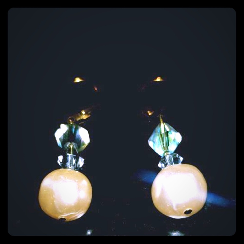 Vintage pearl earrings